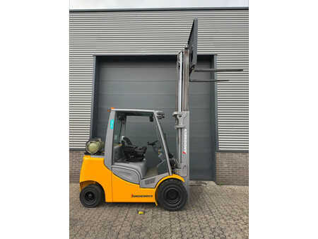 Gázüzemű targoncák 2019  Jungheinrich TFG430s 3 ton LPG heftruck (5)