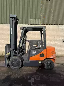Dízel targoncák 2013  Doosan D30S-5 (3)