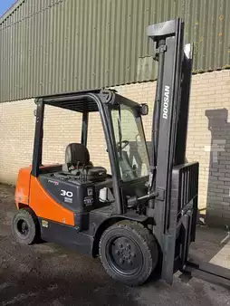 Dízel targoncák 2013  Doosan D30S-5 (5)