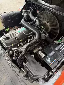 Wózki widłowe diesel 2014  Toyota 02-8FDF30 (7)