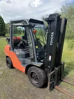 LPG heftrucks 2018  Toyota 02-8FGF30 (1)