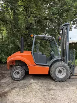 Chariots élévateurs tout terrain 2016  Ausa C300H (6)