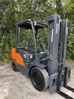 Carrelli elevatori diesel 2019  Doosan D35SC-7 (2)