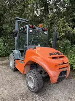 Rough Terrain Forklifts 2016  Ausa C300H (6)