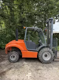 Rough Terrain Forklifts 2016  Ausa C300H (7)