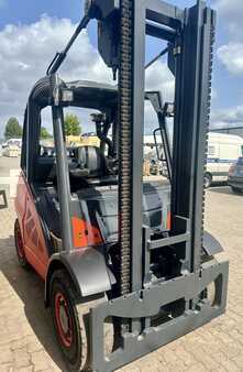 LPG VZV 2013 Linde H40T-02 394 (2)
