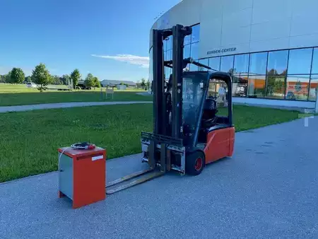 Elektro 3 Rad 2013  Linde E20L -01 (1)