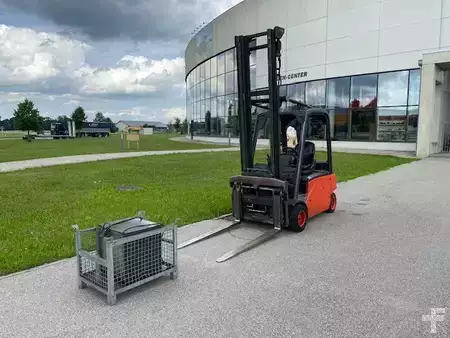 Elektro 4 Rad 2012  Linde E20 PL-01 (1)