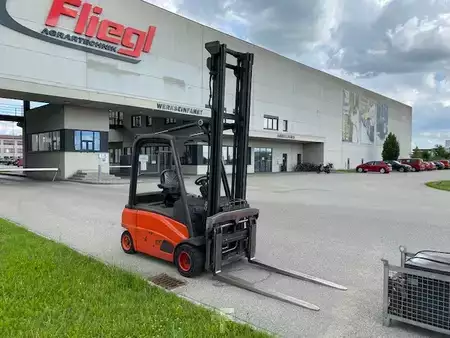 Elektro 4 Rad 2012  Linde E20 PL-01 (8)