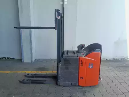 Hochhubwagen 2012  Linde L12L SP (1)