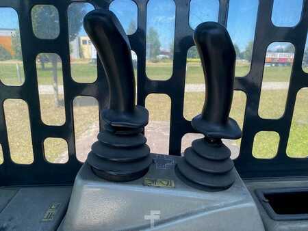 Boční vysokozdvižný vozík 2006  Jumbo JDQ 70 (7)