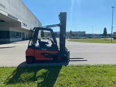 Elektro 4 Rad 2019  Linde E 30 -01 (6)