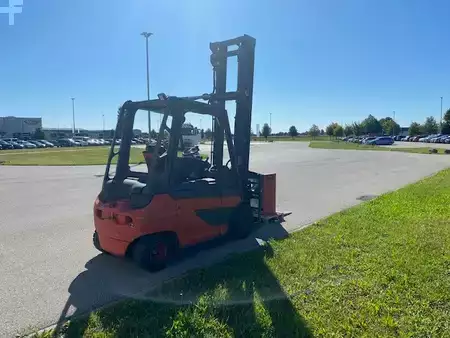 Elektro 4 Rad 2012  Linde E30 (5)