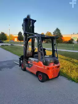 Elektro 4 Rad 2019  Linde E 30 - 01 (4)