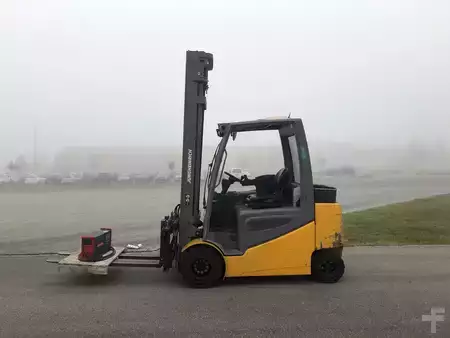 Elektro 4 Rad 2017  Jungheinrich EFGS30S (8)