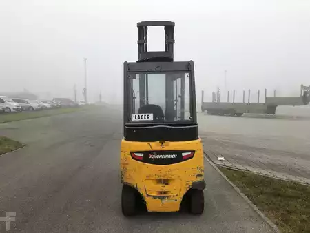 Elektro 4 Rad 2017  Jungheinrich EFGS30S (9)