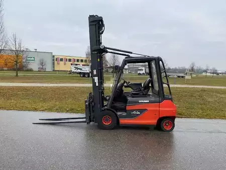 Elektro 4 Rad 2019  Linde E30-01 (2)