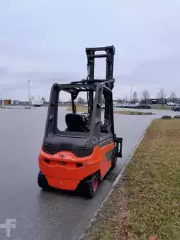 Elektro 4 Rad 2012  Linde E30-01 (4)