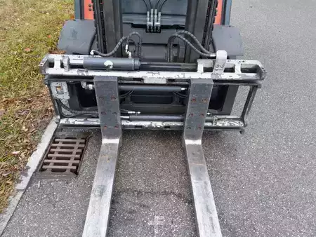 Dieselstapler 2019  Linde H40D-02 (3)