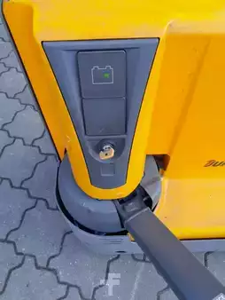 Pallestabler 2015  Jungheinrich EMC 110 (7)