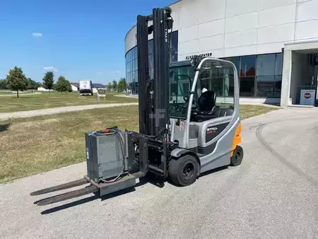 Elektro 4 Rad 2013  Still RX 60-30 (1)