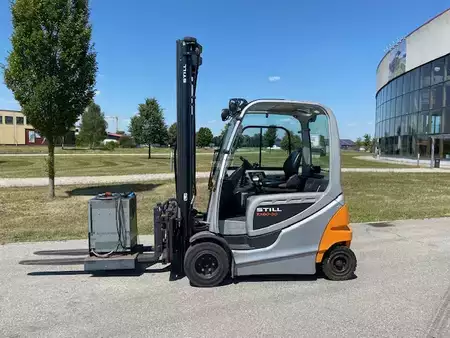 Elektro 4 Rad 2013  Still RX 60-30 (2)
