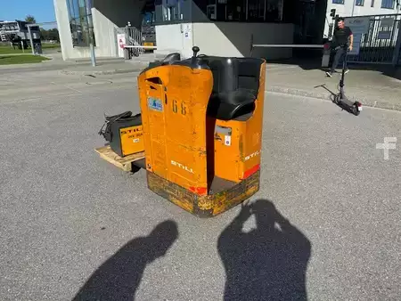 Carrelli elevatori per container 2006  Still SU 20 (3)