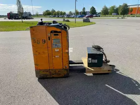 Carrelli elevatori per container 2006  Still SU 20 (9)