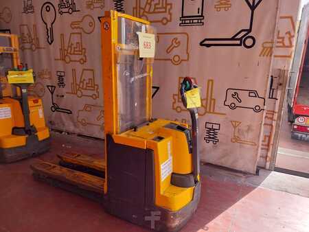 Gerbeurs - Jungheinrich EJD220 (4)