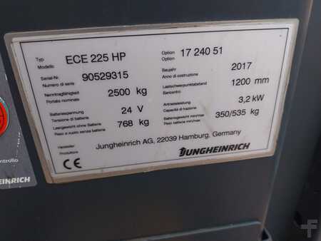 Horizontale orderpickers 2017  Jungheinrich ECE225HP (4)