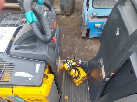 Horizontale orderpickers 2017  Jungheinrich ECE225HP (2)