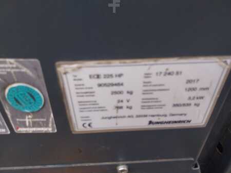 Horizontale orderpickers 2017  Jungheinrich ECE225HP (3)