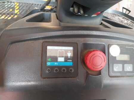 Horizontale orderpickers 2017  Jungheinrich ECE225HP (2)