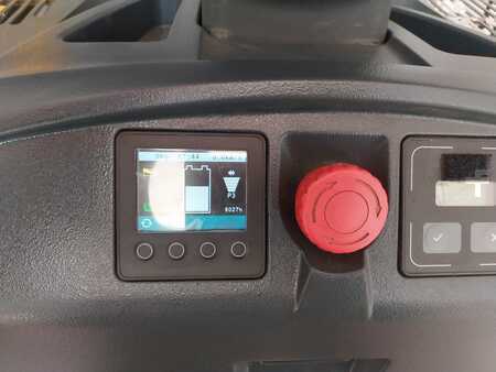 Horizontale orderpickers 2017  Jungheinrich ECE225HP (2)