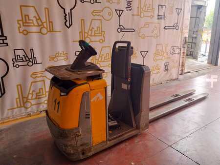 Horizontale orderpickers 2017  Jungheinrich ECE225HP (6)