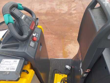 Horizontale orderpickers 2017  Jungheinrich ECE225HP (3)