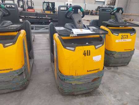 Horizontale orderpickers 2017  Jungheinrich ECE225HP (1)