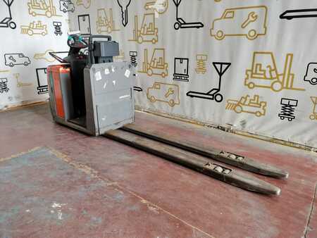 Horizontale orderpickers 2017  Jungheinrich ECE225HP (4)