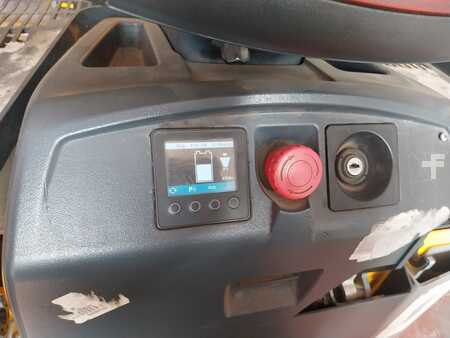 Horizontale orderpickers 2018  Jungheinrich ECE225HP (3)