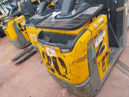 Horizontale orderpickers 2018  Jungheinrich ECE225HP (5)