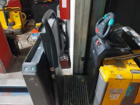 Horizontale orderpickers 2019  Jungheinrich ECE 225 (2)