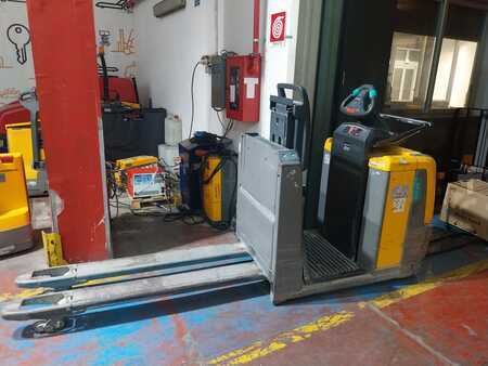 Horizontale orderpickers 2019  Jungheinrich ECE 225 (6)