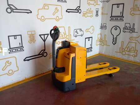 Elektrische palletwagens - Jungheinrich  (1)