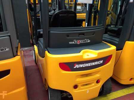 Autres - Jungheinrich EFG 320 (1)