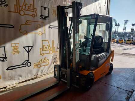 4-wiel elektrische heftrucks 2016  Jungheinrich EFG 320 (5)