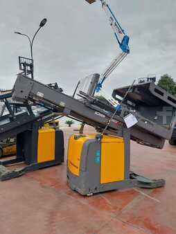 Horisontaalinen ordreplukker 2016  Jungheinrich EKS312 (2)