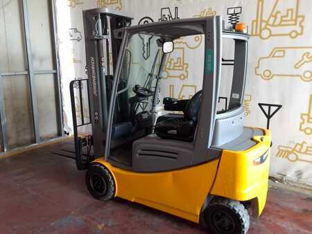 4-wiel elektrische heftrucks 2017  Jungheinrich EFG 320 (6)