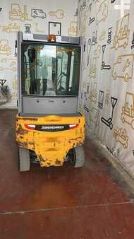 4-wiel elektrische heftrucks 2018  Jungheinrich EFG 320 (5)