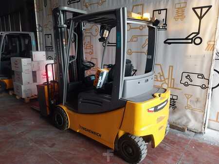 4-wiel elektrische heftrucks 2019  Jungheinrich EFG 320 (5)