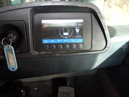 4-wiel elektrische heftrucks 2020  Jungheinrich EFG 425K (3)